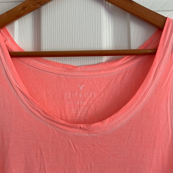 AE Soft & Sexy Coral Tank - Picture 2 of 6